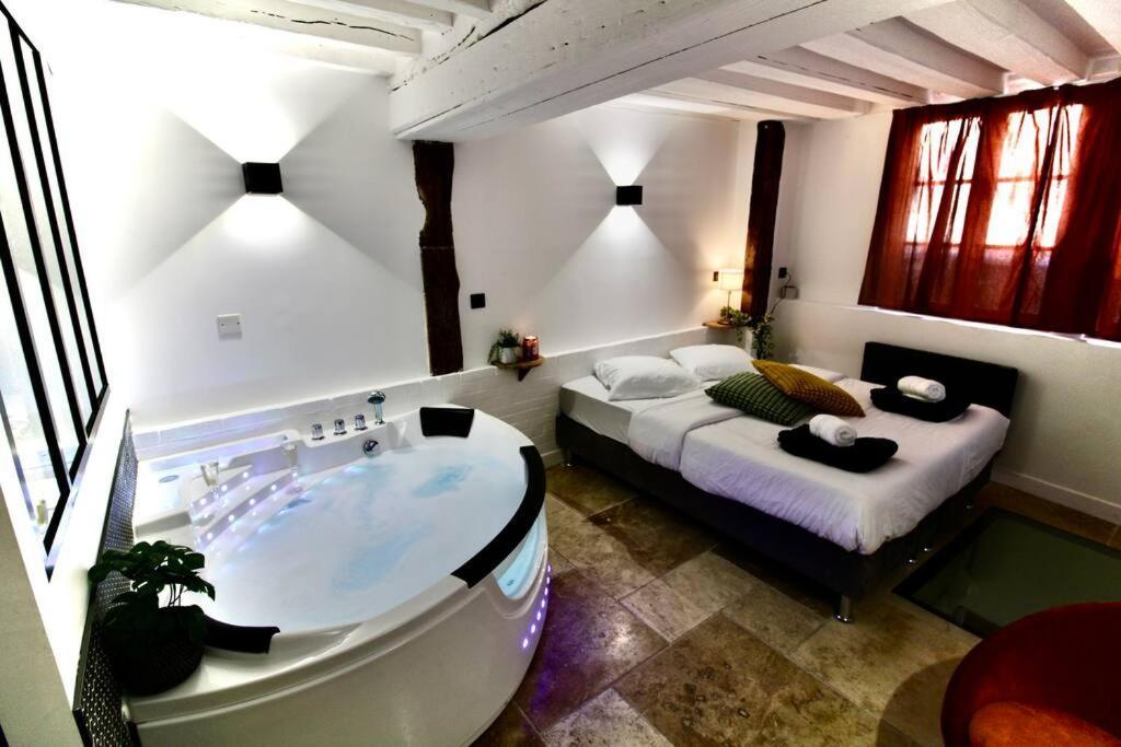 Le Spa Beauvoisine - Jacuzzi Sauna Rouen Centre Free Parking ภายนอก รูปภาพ